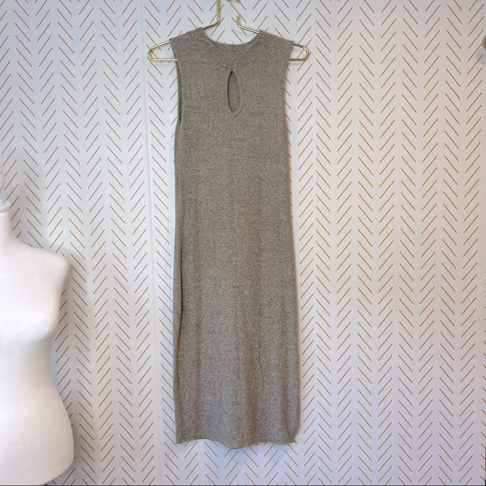Acemi knit dress. Size 6 . Sleeveless . Oatmeal / beige dress